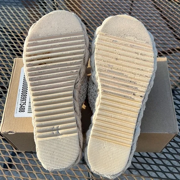 Beach by Matisse Kalani Women's Slide Sandals - Picture 4 of 4